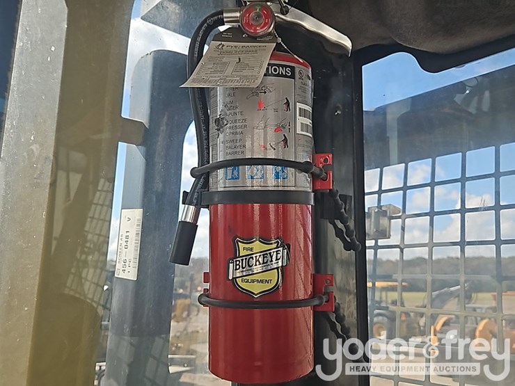 2017-caterpillar-d6n-image-36