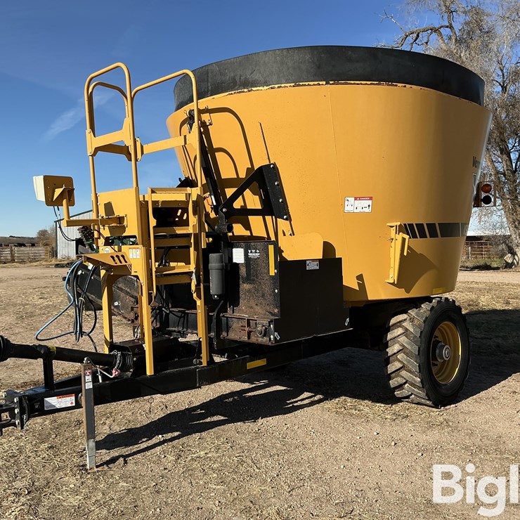 Vermeer VS570 Feed Wagon