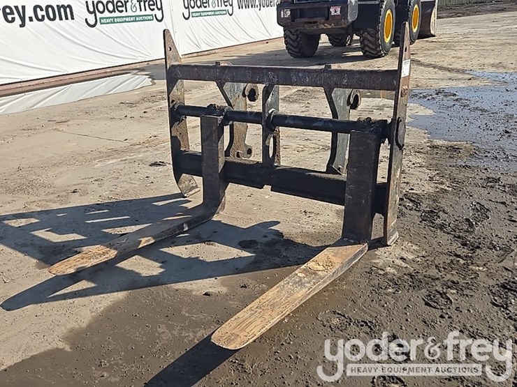 komatsu-wa200-8-image-1