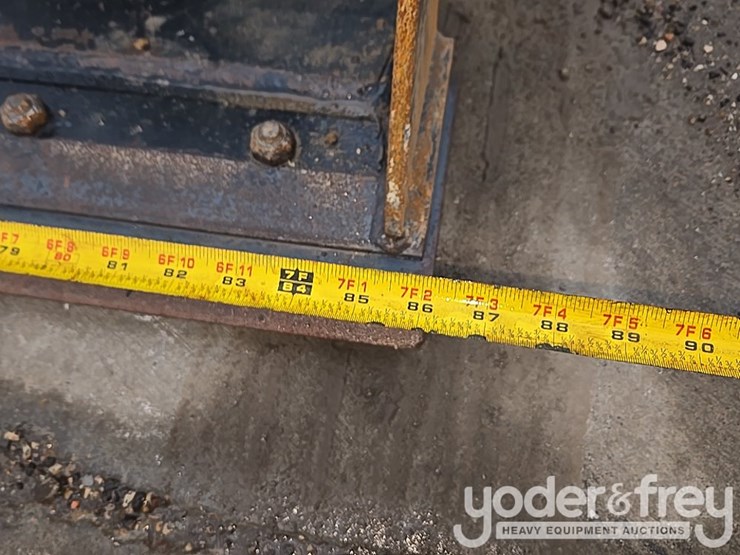 2020-deere-333g-image-13