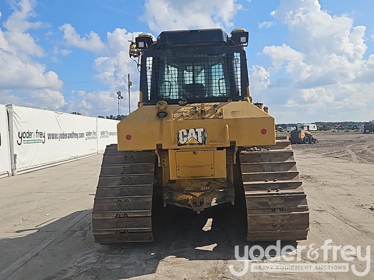 2017-caterpillar-d6n-image-26