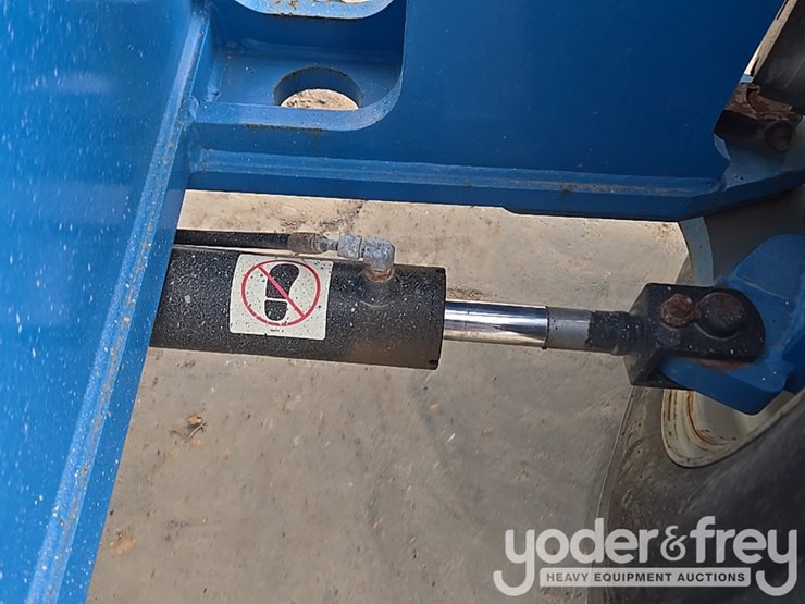 2015-genie-zx-135-image-42