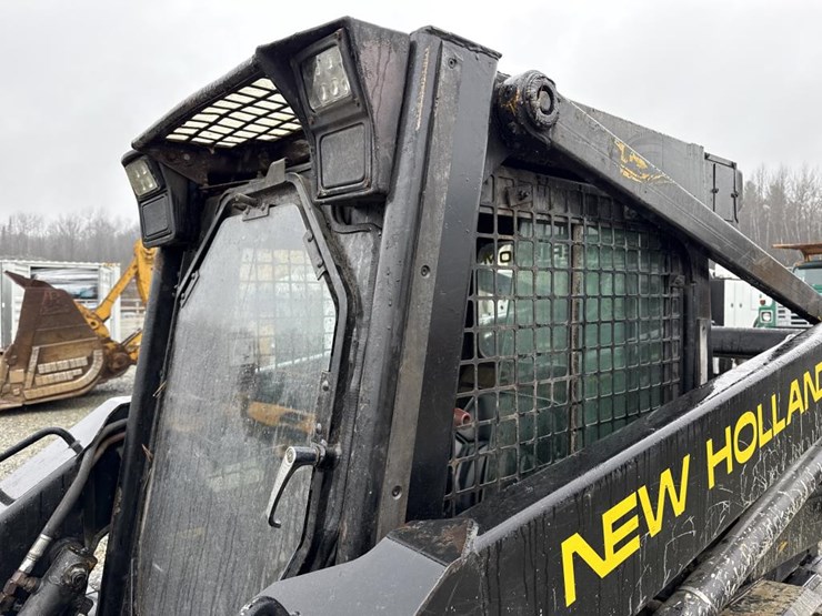 new-holland-lx885-image-18