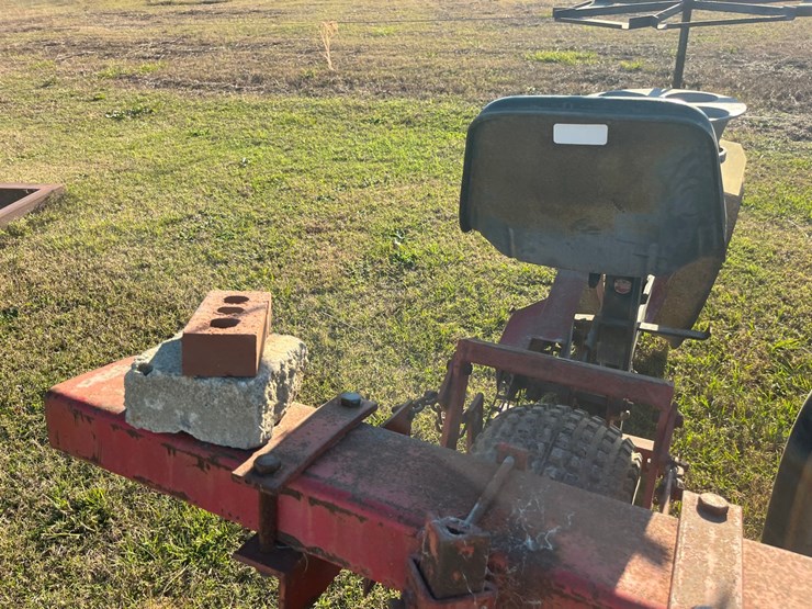 4-row-mechanical-6000-carousel-transplanter-on-a-178”x4”x7”-bar-located-at-1244-vandiford-thomas-rd-snow-hill-nc-call-252-532-8061-for-more-info-image-2