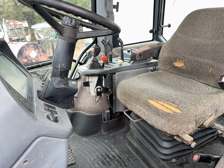 new-holland-8770-image-156