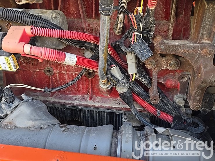 2016-sky-trak-8042-image-75