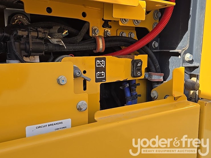 2017-deere-872g-image-104