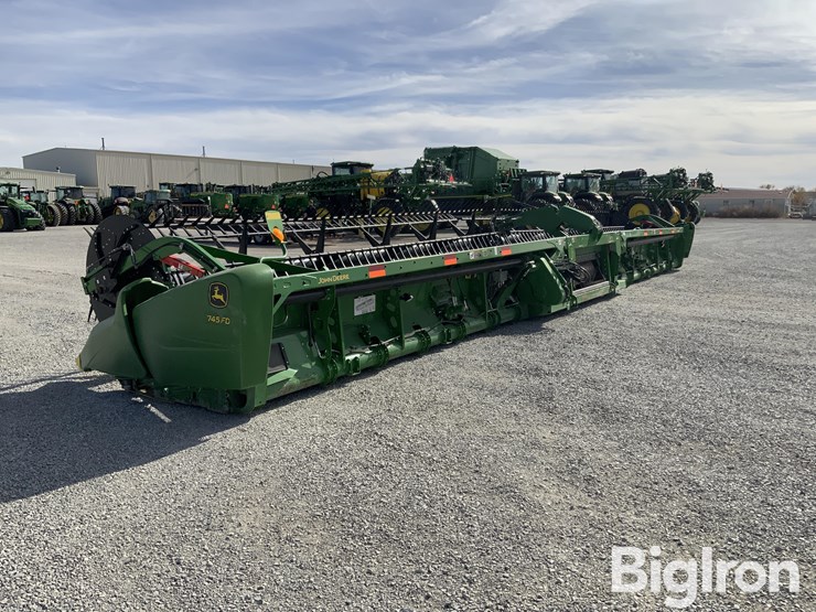 2020-john-deere-745fd-image-7