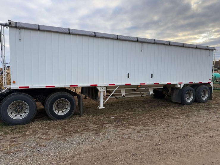 1996-agri-trader-32’-steel-hopper-bottom-trailer-image-1