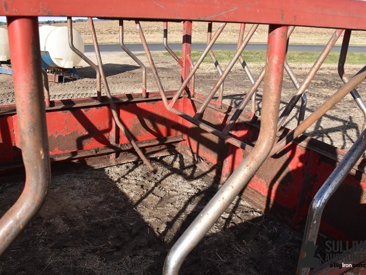 square-feeder-image-11