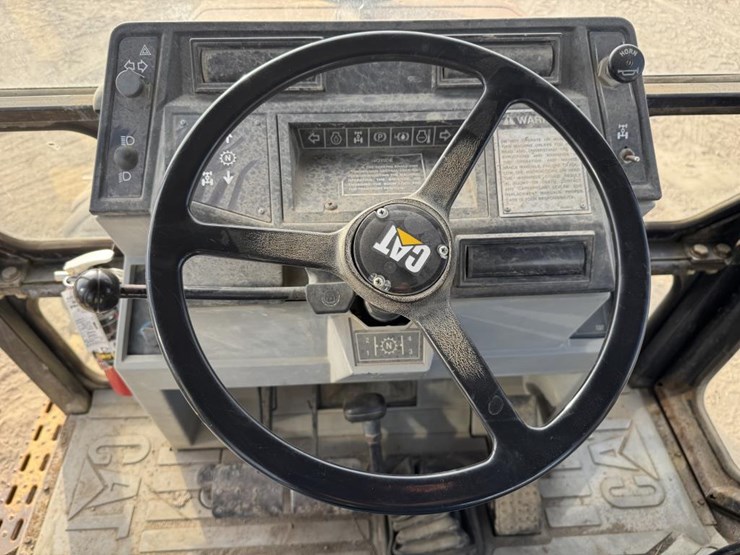 caterpillar-416b-image-53