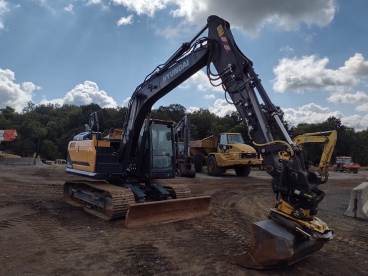 22-hyundai-hx140al-image-59