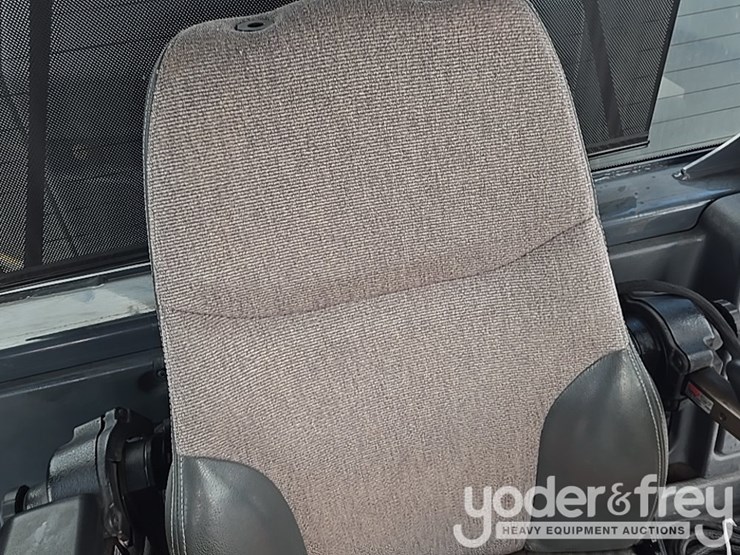 2017-deere-872g-image-143