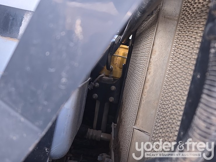 2018-komatsu-wa200-8-image-98