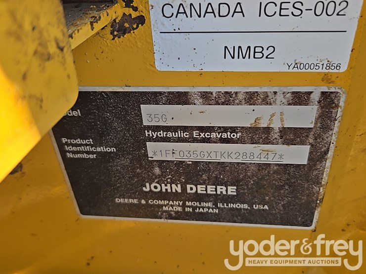 2020-deere-35g-image-82