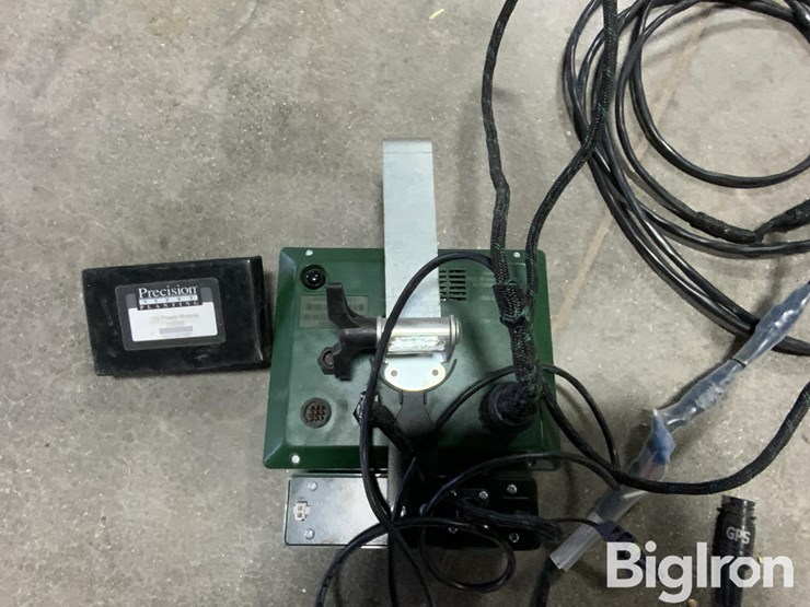 precision-planting-gen-2-20/20-monitor-w/switchbox-image-13