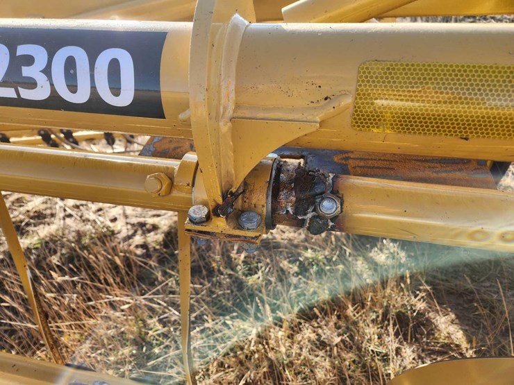 2020-vermeer-r2300-image-29