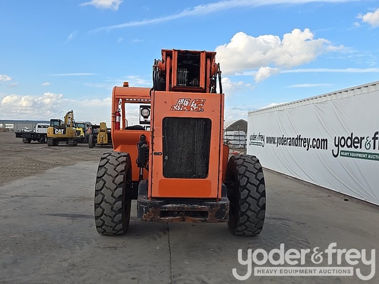 2016-sky-trak-8042-image-4