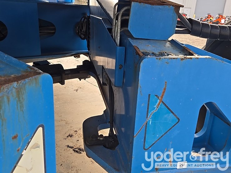 2015-genie-zx-135-image-33