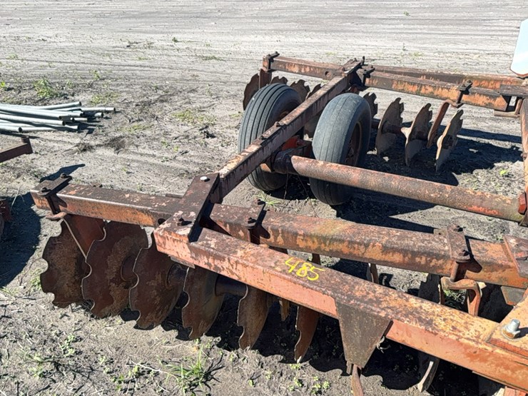 massey-ferguson-620-image-10