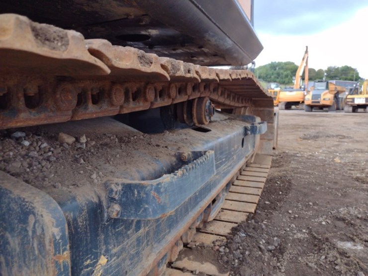 22-hyundai-hx140al-image-47