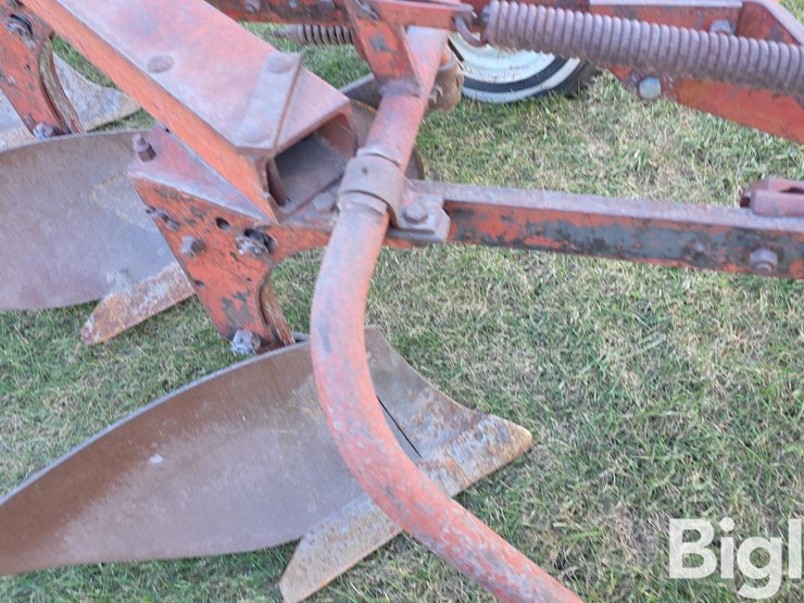 4-bottom-plow-image-19