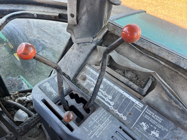 john-deere-4240-image-9