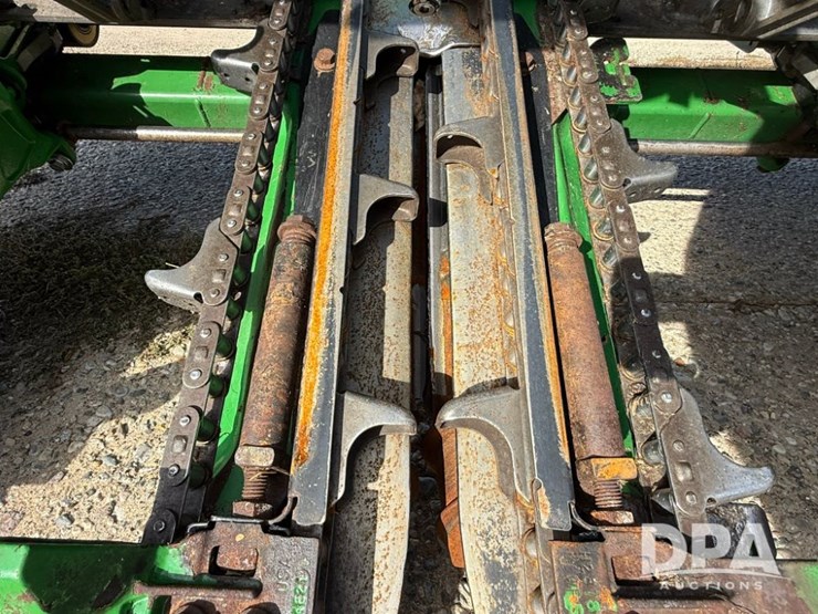 2014-john-deere-616c-image-22