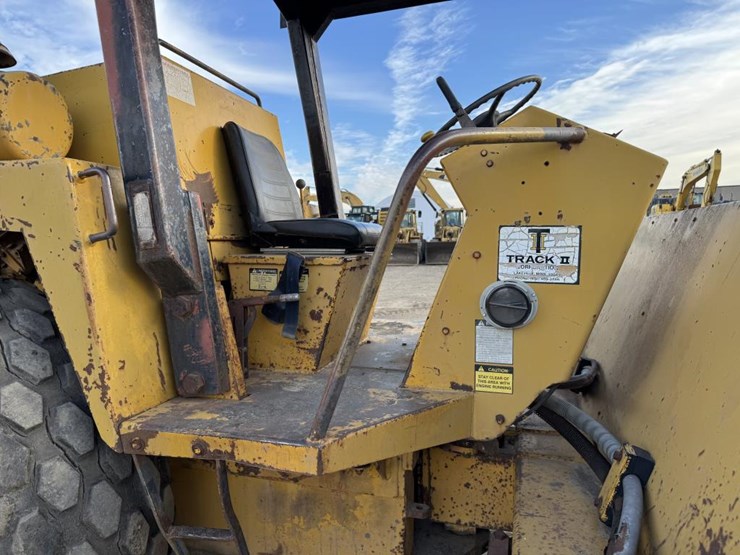 1982-caterpillar-3208-image-21