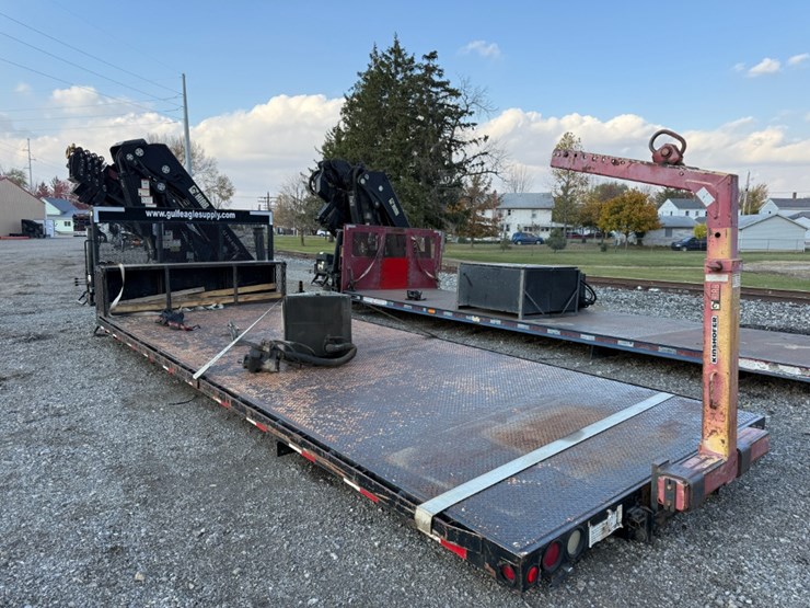 2012-hiab-288-ep-5-hipro-knuckle-crane-w/-22'6"-x-102"-steel-flatbed-w/-headache-rack-&-hiab-forks-image-4