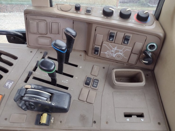 2019-john-deere-6130m-image-8