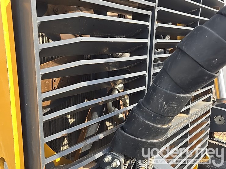 2019-deere-850l-wlt-image-50