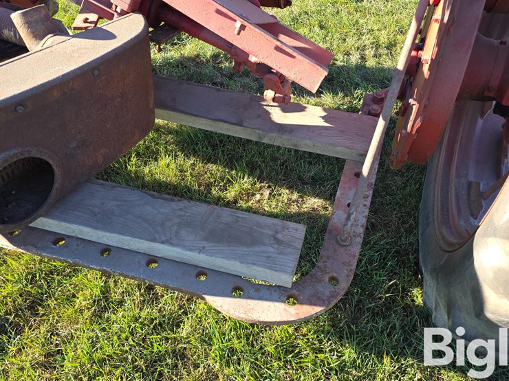 1937-farmall-f-20-2wd-tractor-image-10
