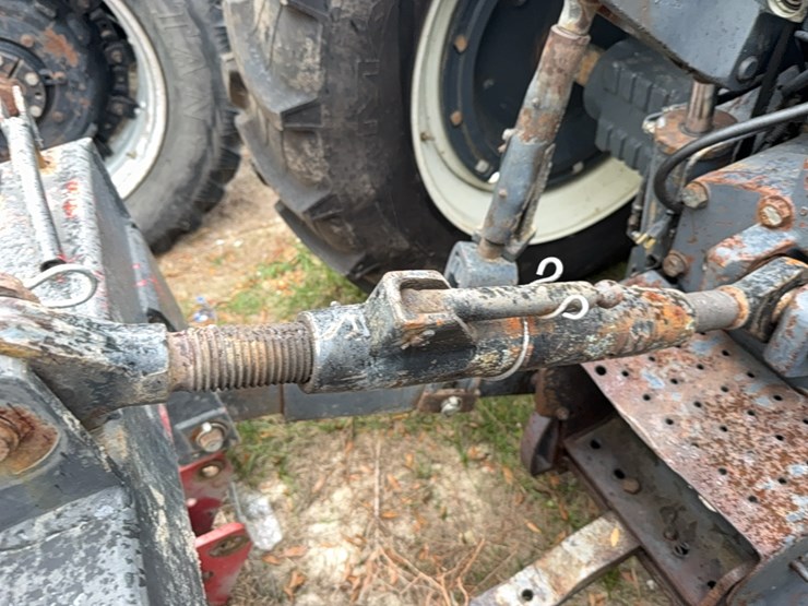 new-holland-8770-image-65