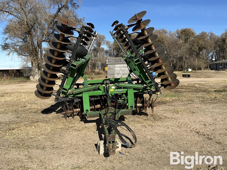 john-deere-630-image-2