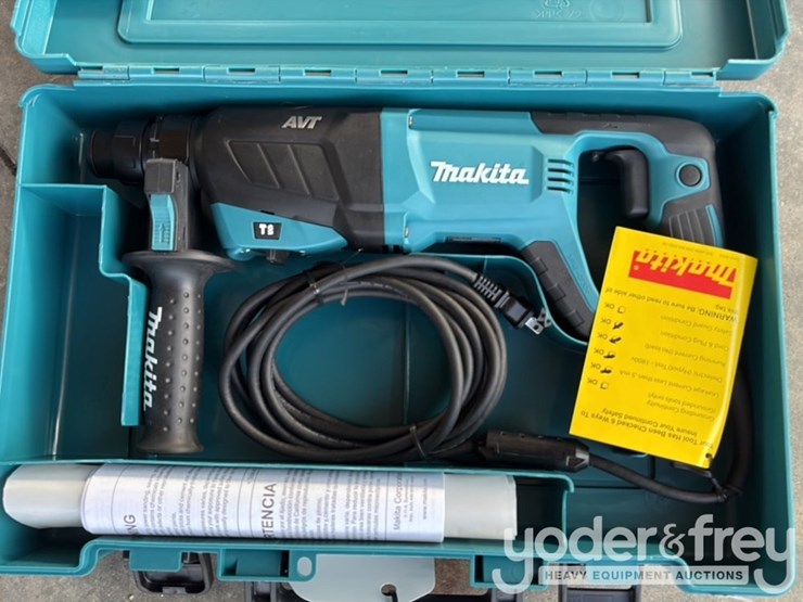 makita-1"-rotary-hammer-corded,-hr2641-(1yr-factory-warranty)-image-4