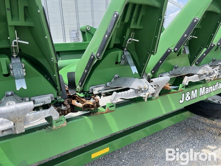 2024-john-deere-c12f-image-10