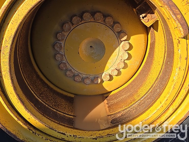 2016-caterpillar-950m-image-17