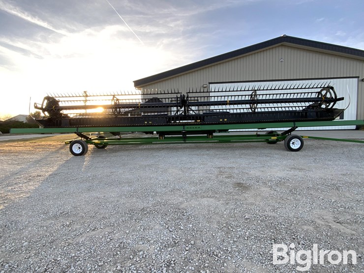 2015-macdon-40'-flex-draper-head-image-2