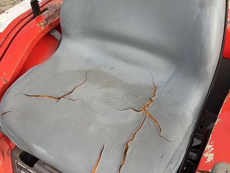 massey-ferguson-1220-image-6