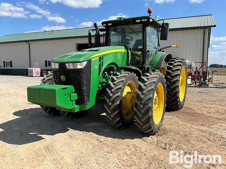2019-john-deere-8295r-image-1
