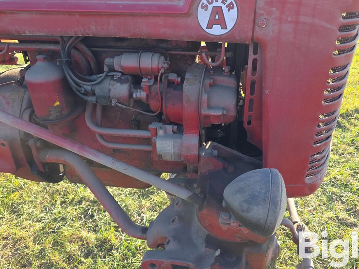 1953-farmall-super-a-2wd-tractor-image-14