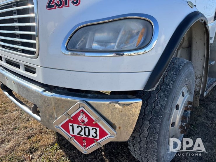 2007-freightliner-petroleum-truck-(jn3391,-unit-2373)-image-17