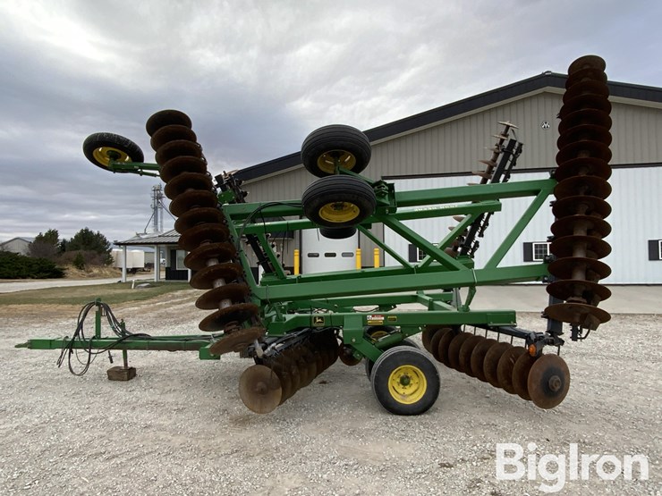 john-deere-630-image-8