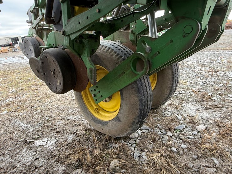 john-deere-1790-image-82