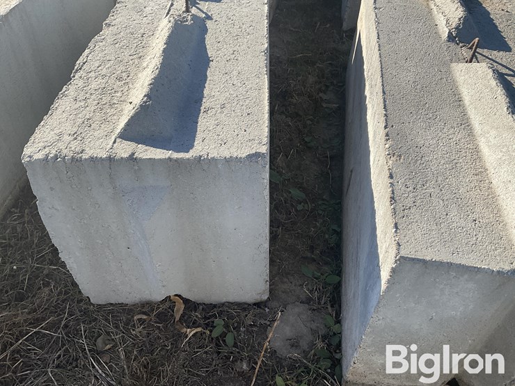 concrete-stackable-blocks-image-4