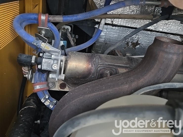 2020-deere-333g-image-51