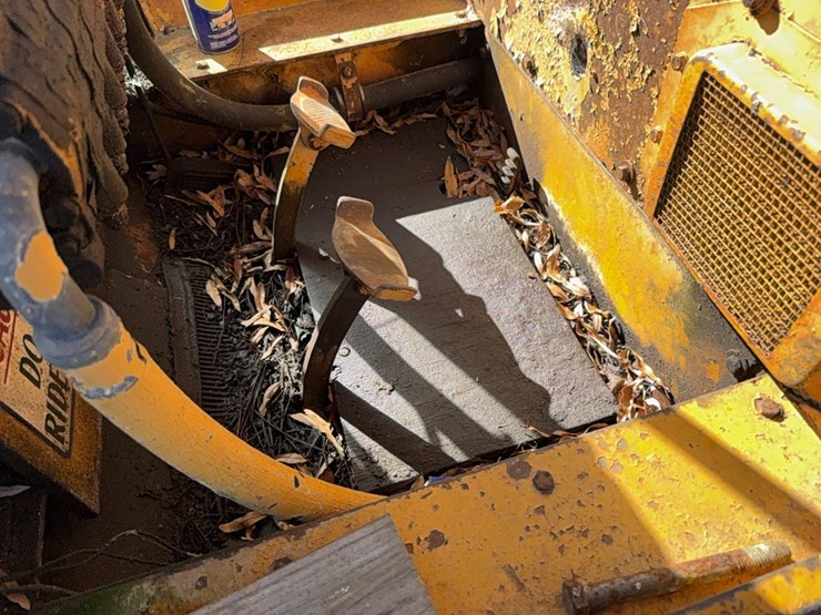 gallion-503a-motor-grader-(4-cylinder-international-gas)-image-8