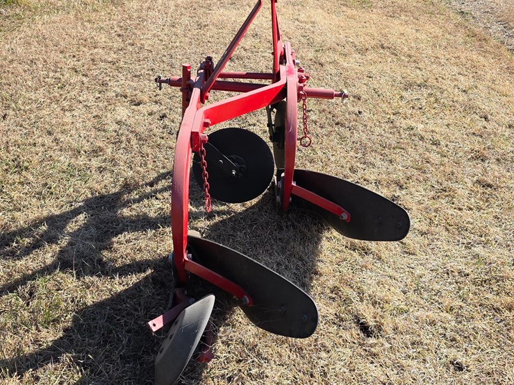 dearborn-2-bottom-plow-image-6