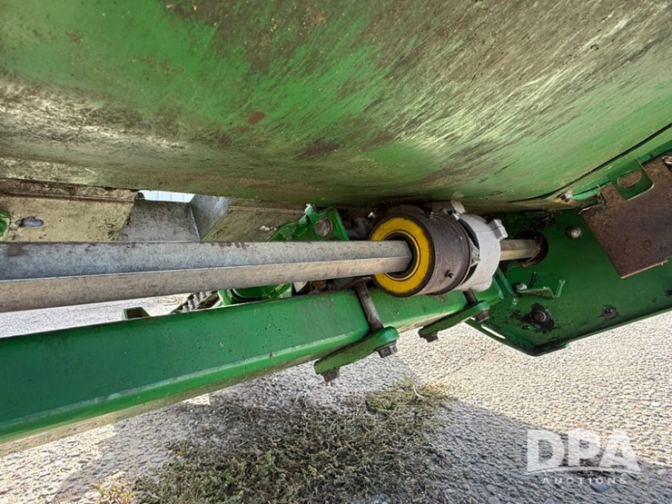 2014-john-deere-616c-image-30